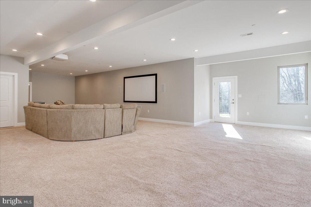 SUNRISE ESTATES - Residential