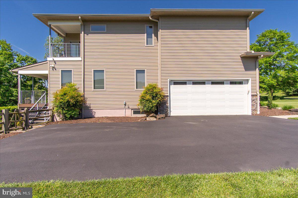 SUNRISE ESTATES - Residential