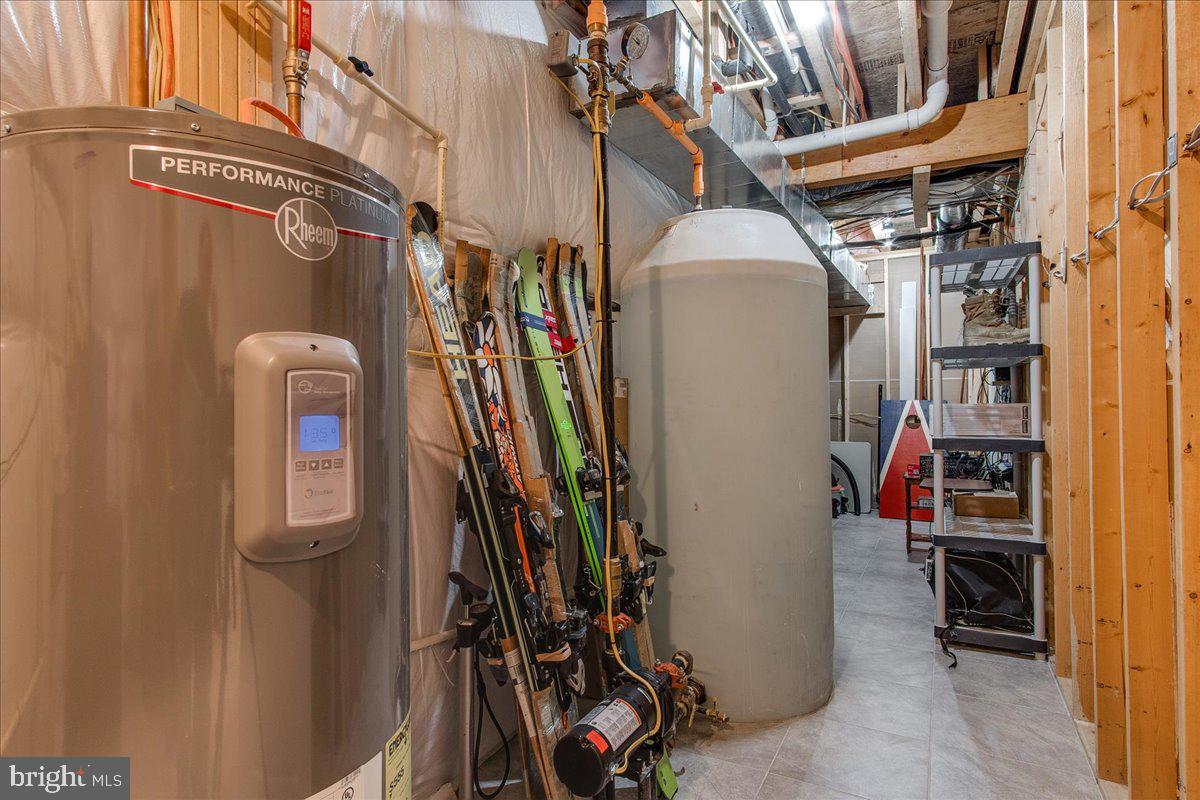 SUNRISE ESTATES - Residential