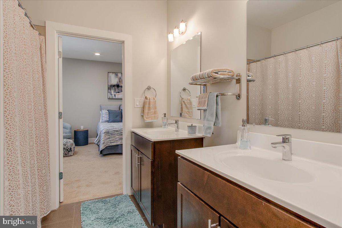 SUNRISE ESTATES - Residential