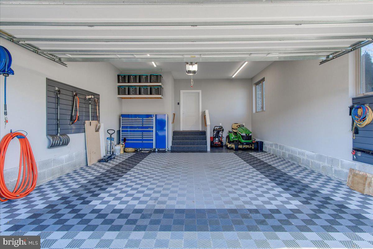 SUNRISE ESTATES - Residential