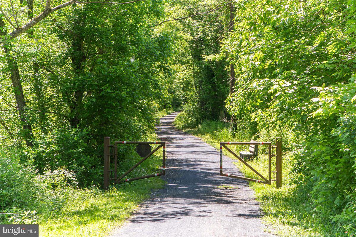 SUNRISE ESTATES - Residential