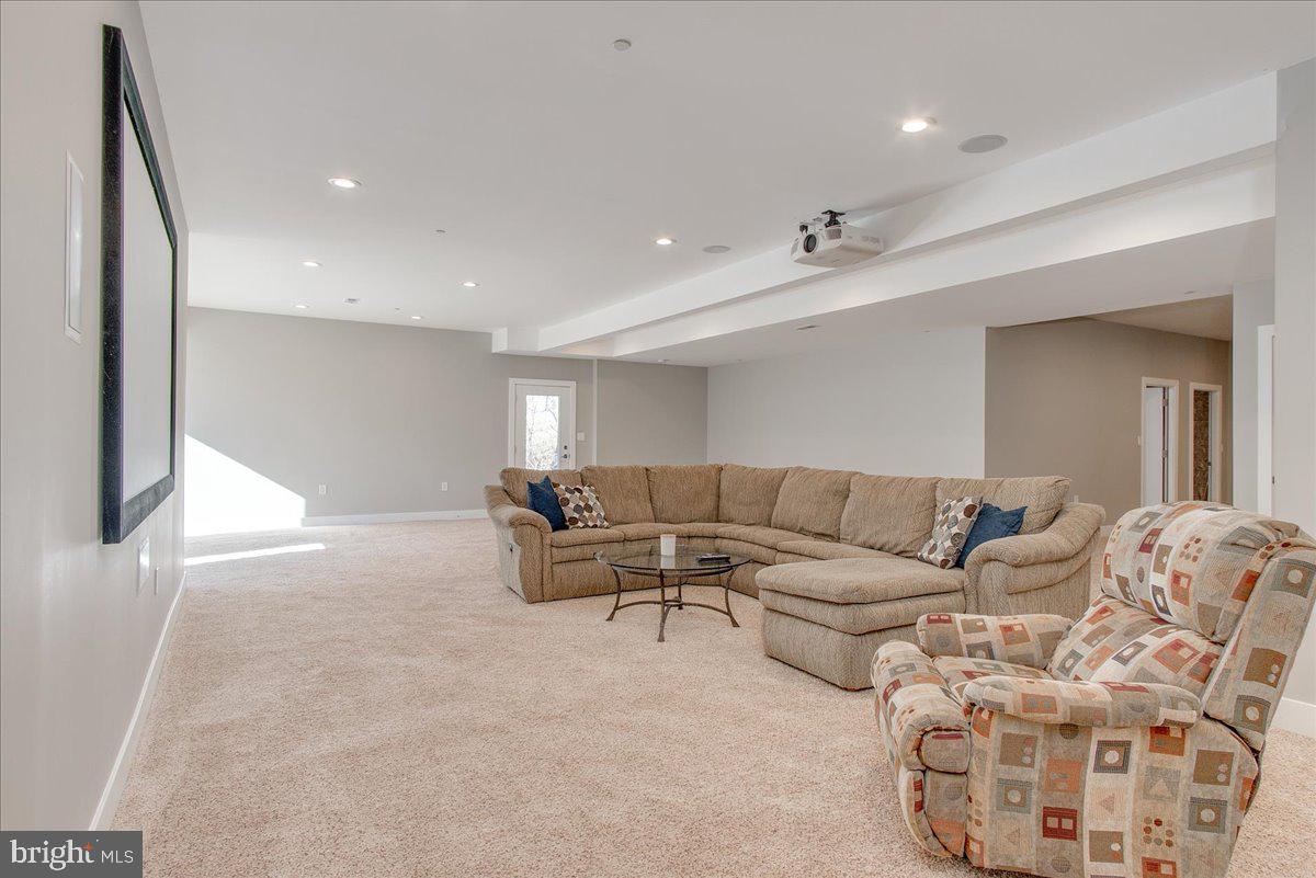 SUNRISE ESTATES - Residential