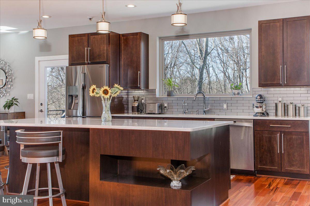 SUNRISE ESTATES - Residential