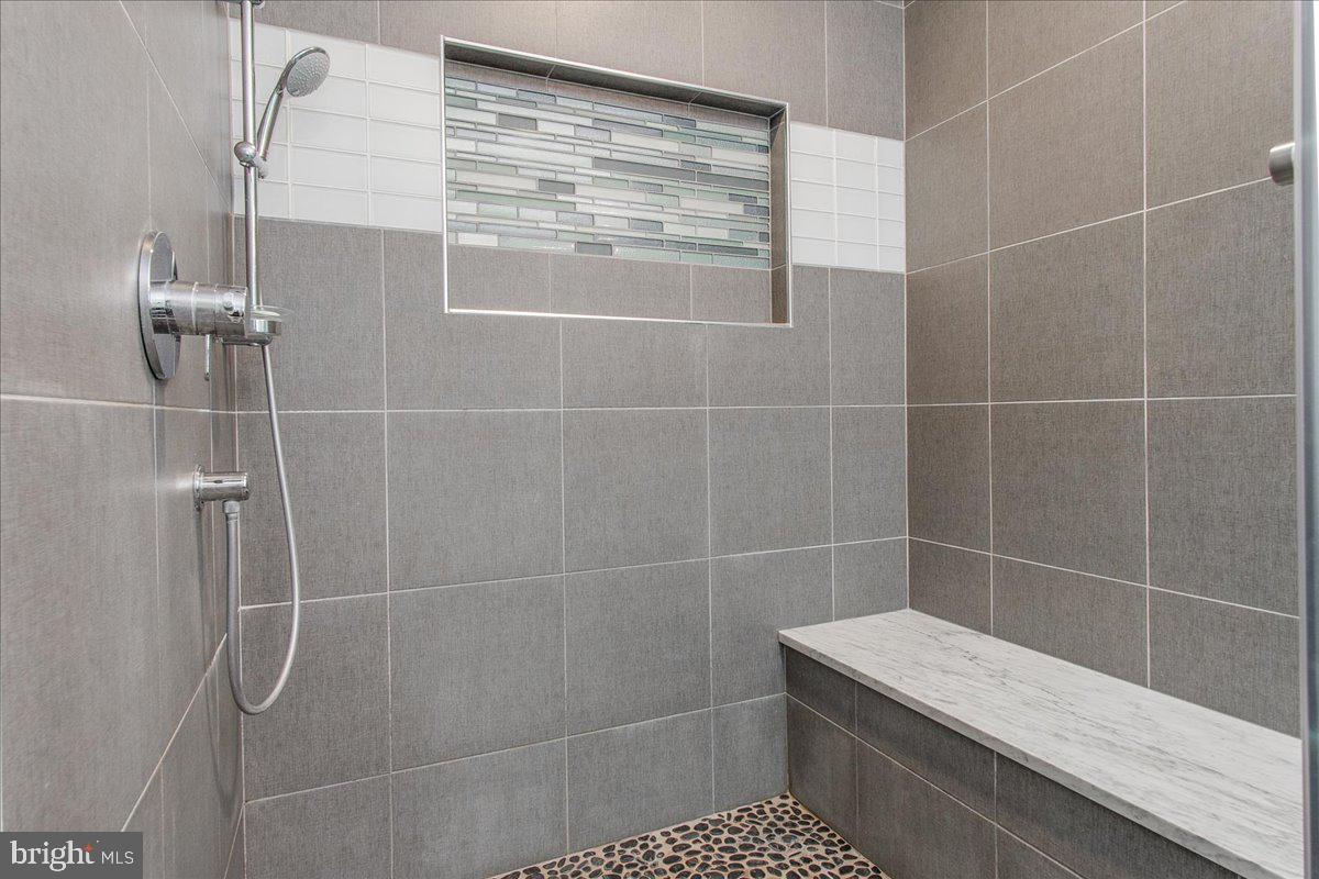 SUNRISE ESTATES - Residential