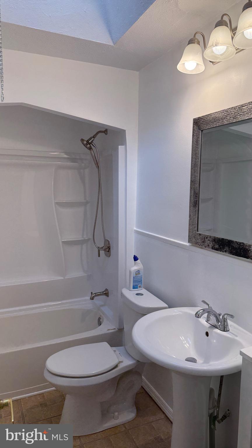 PHILADELPHIA (NORTHEAST) - Residential