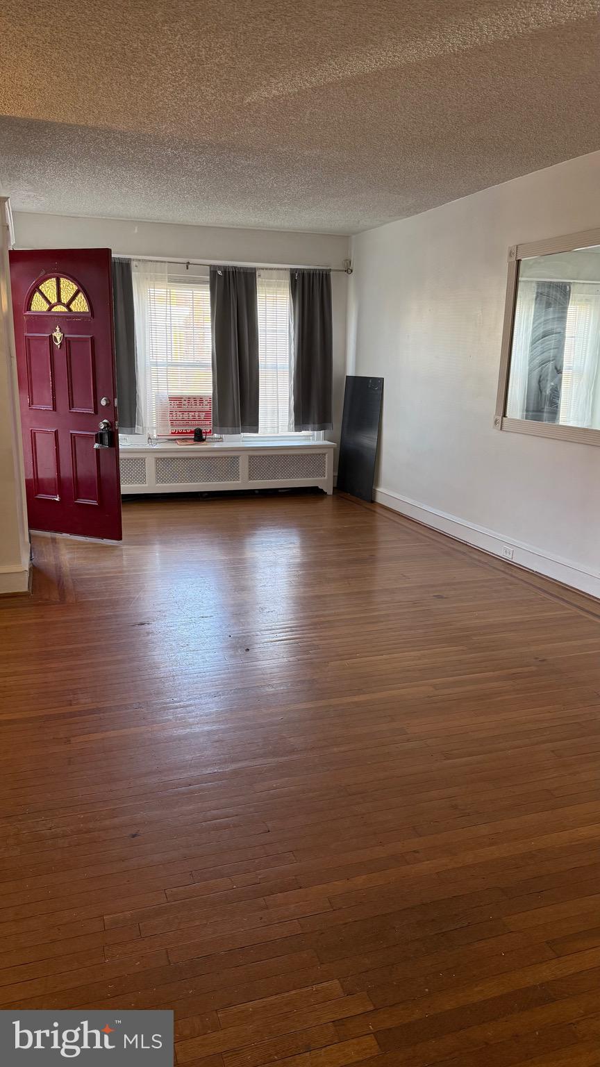 PHILADELPHIA (NORTHEAST) - Residential