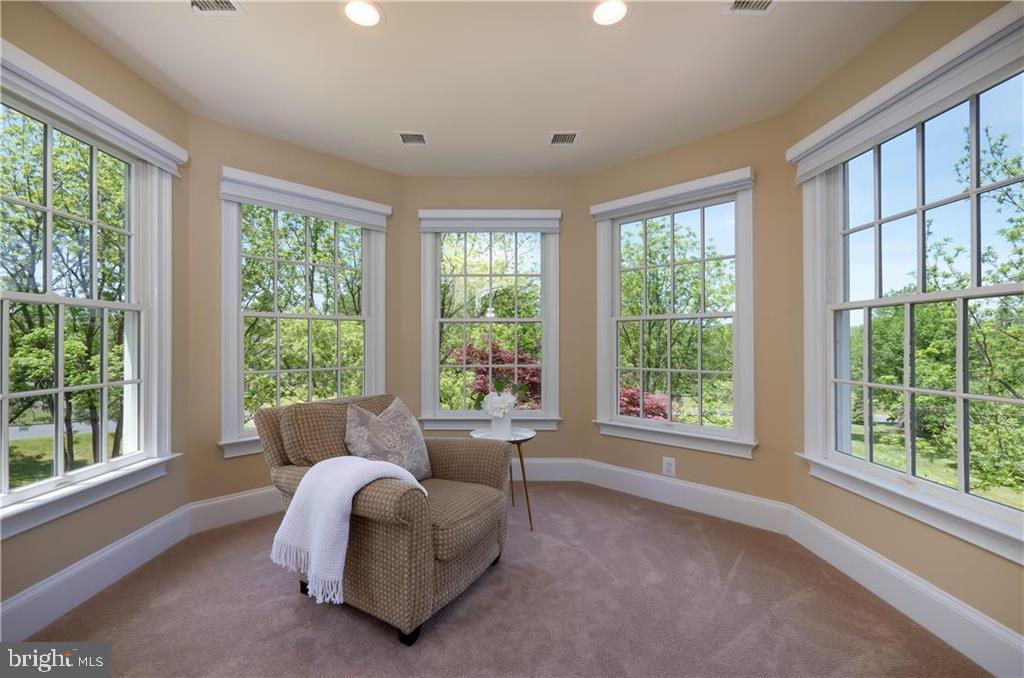 WEYHILL WOODS - Residential