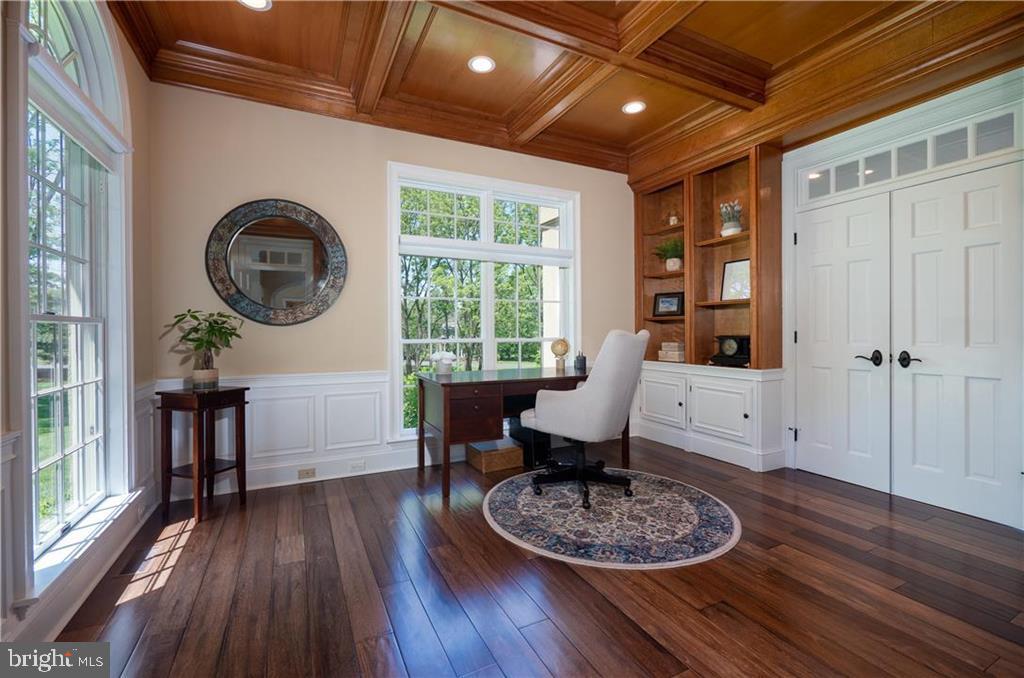 WEYHILL WOODS - Residential