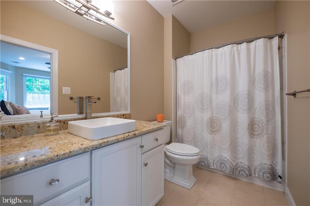 WEYHILL WOODS - Residential