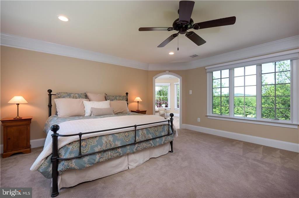 WEYHILL WOODS - Residential