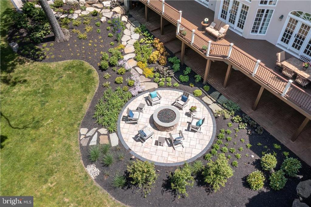 WEYHILL WOODS - Residential