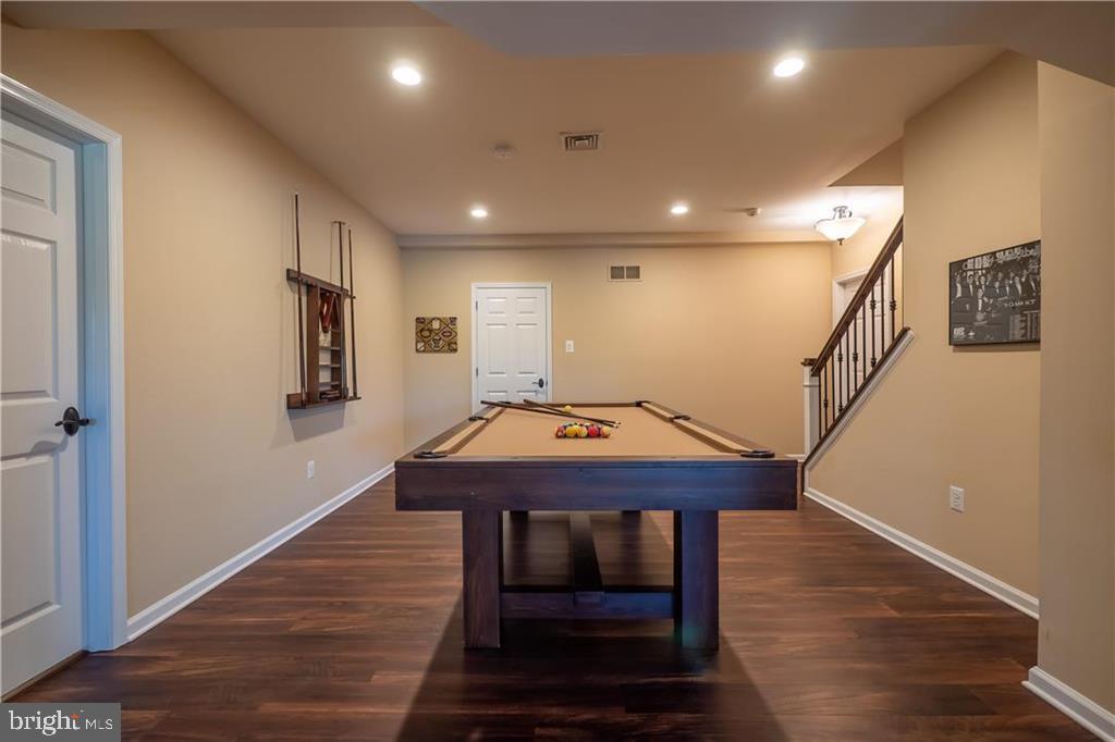 WEYHILL WOODS - Residential