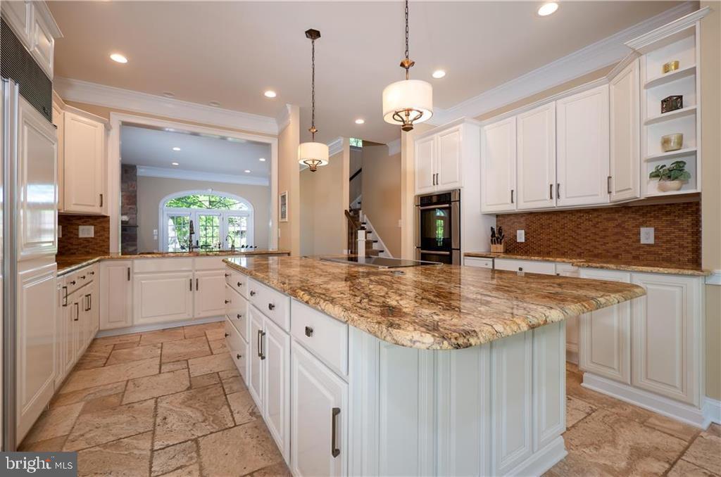 WEYHILL WOODS - Residential