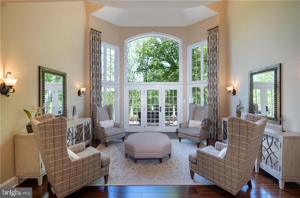 WEYHILL WOODS - Residential