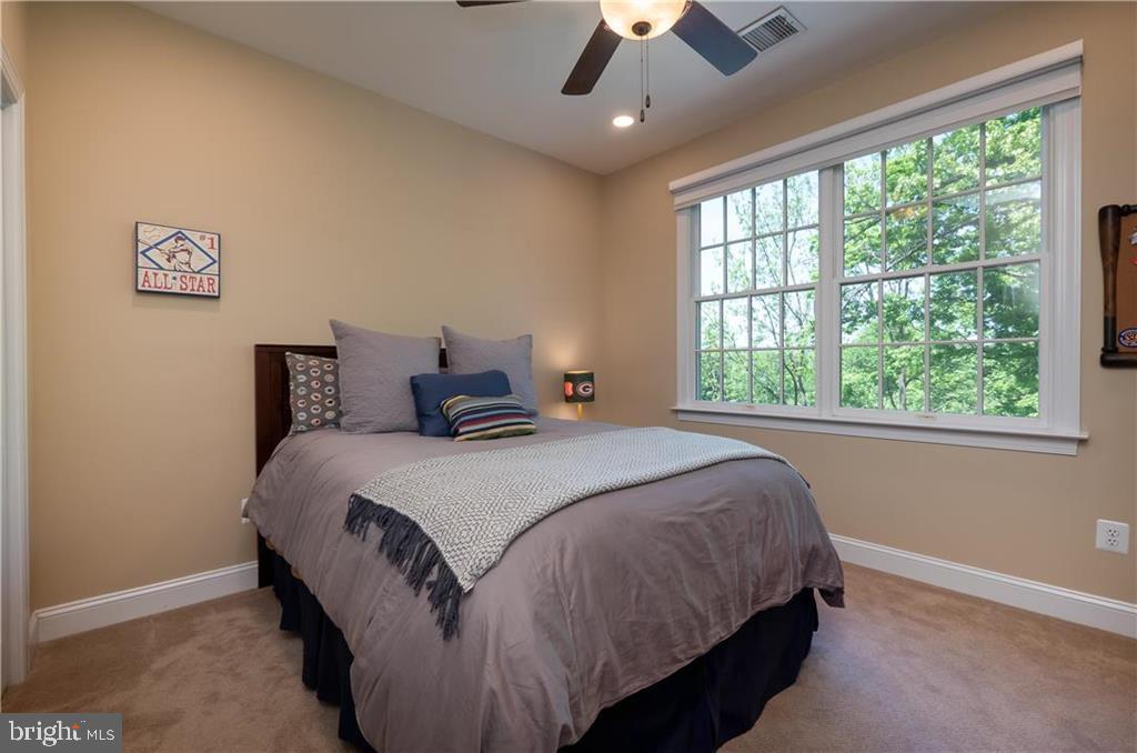 WEYHILL WOODS - Residential