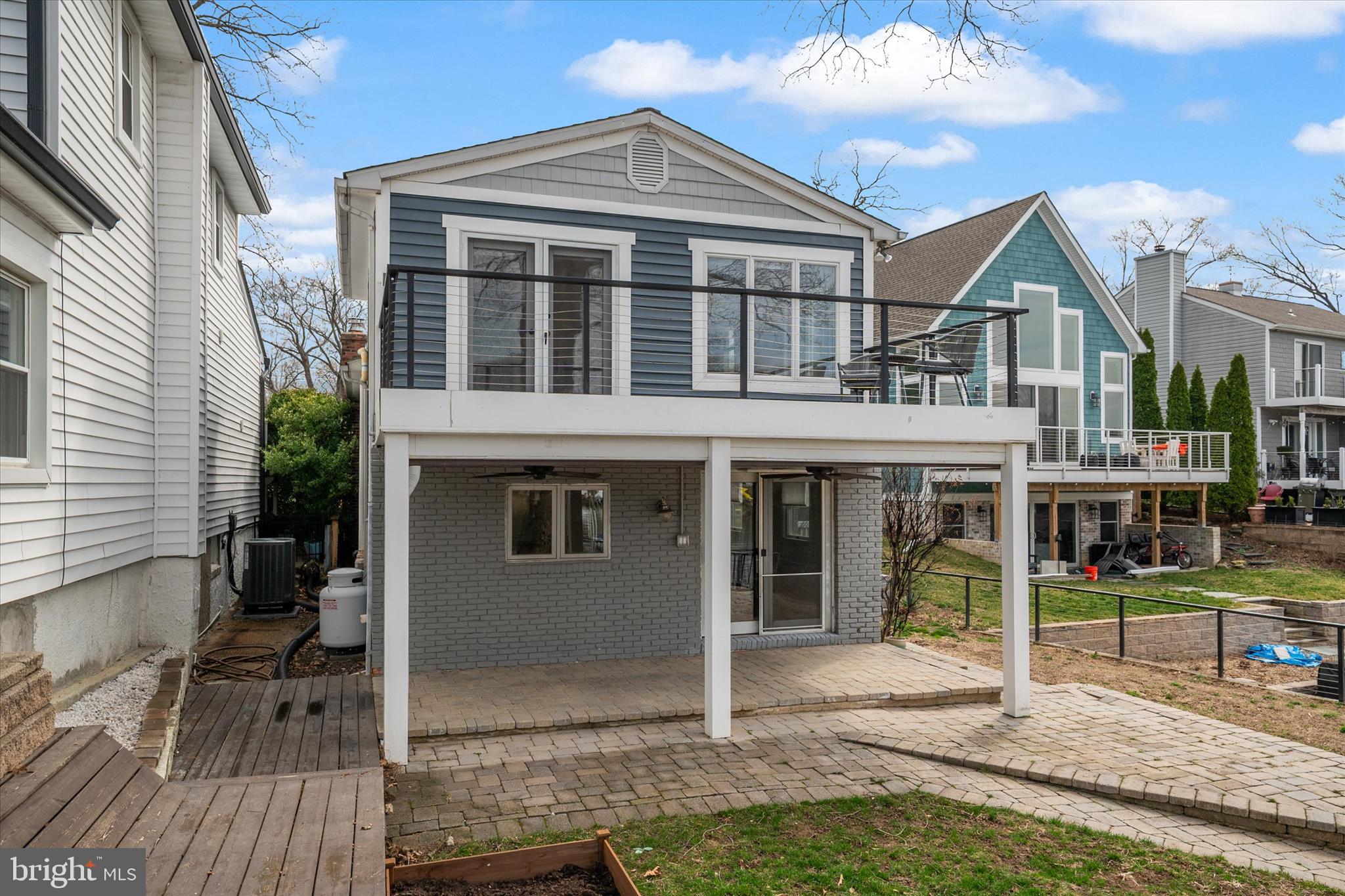 UPPER MAGOTHY BEACH - Residential