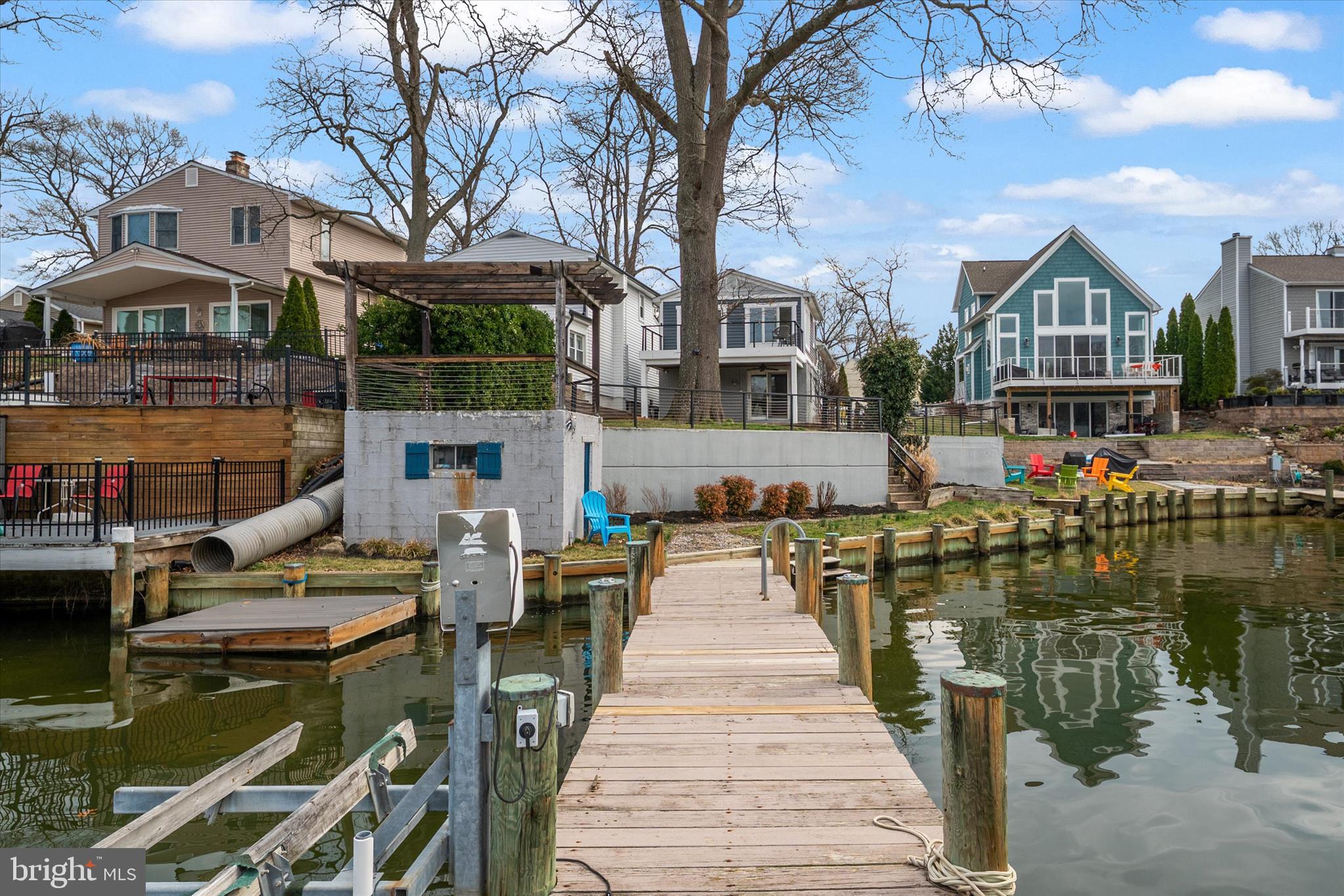 UPPER MAGOTHY BEACH - Residential