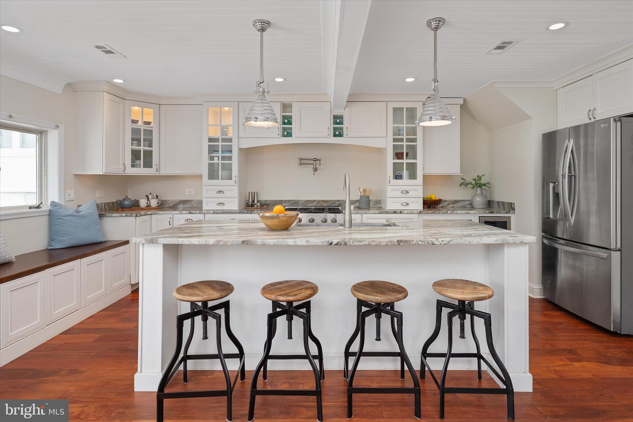 UPPER MAGOTHY BEACH - Residential