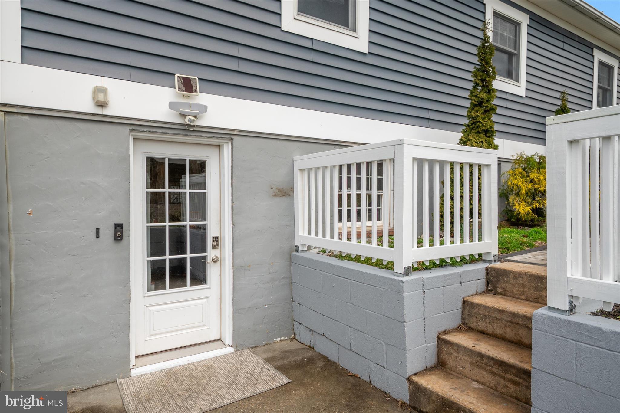 UPPER MAGOTHY BEACH - Residential