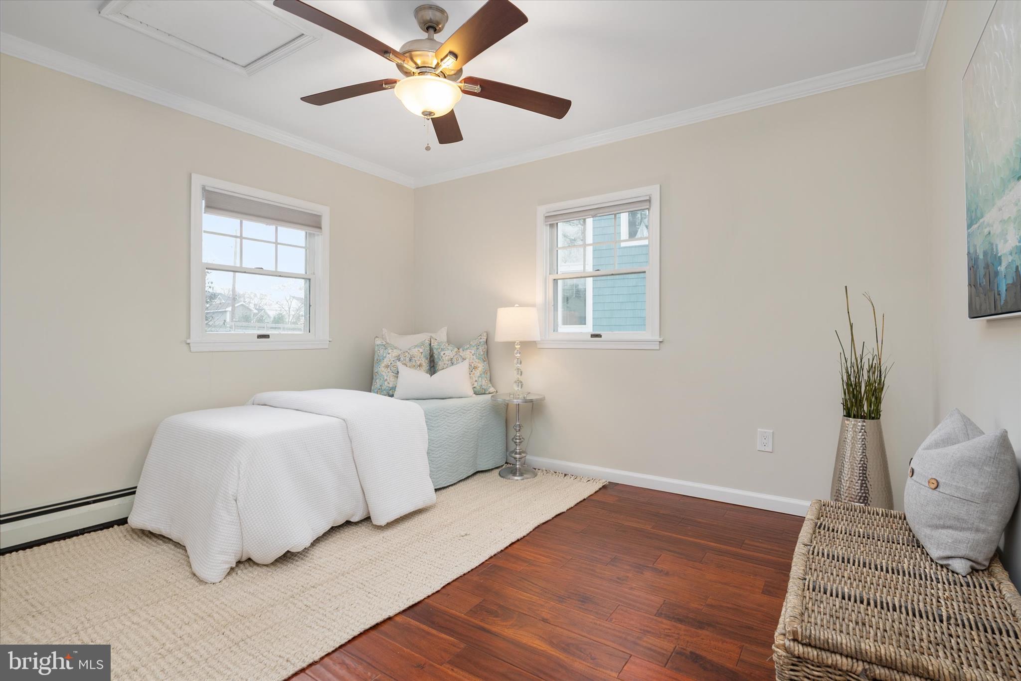 UPPER MAGOTHY BEACH - Residential