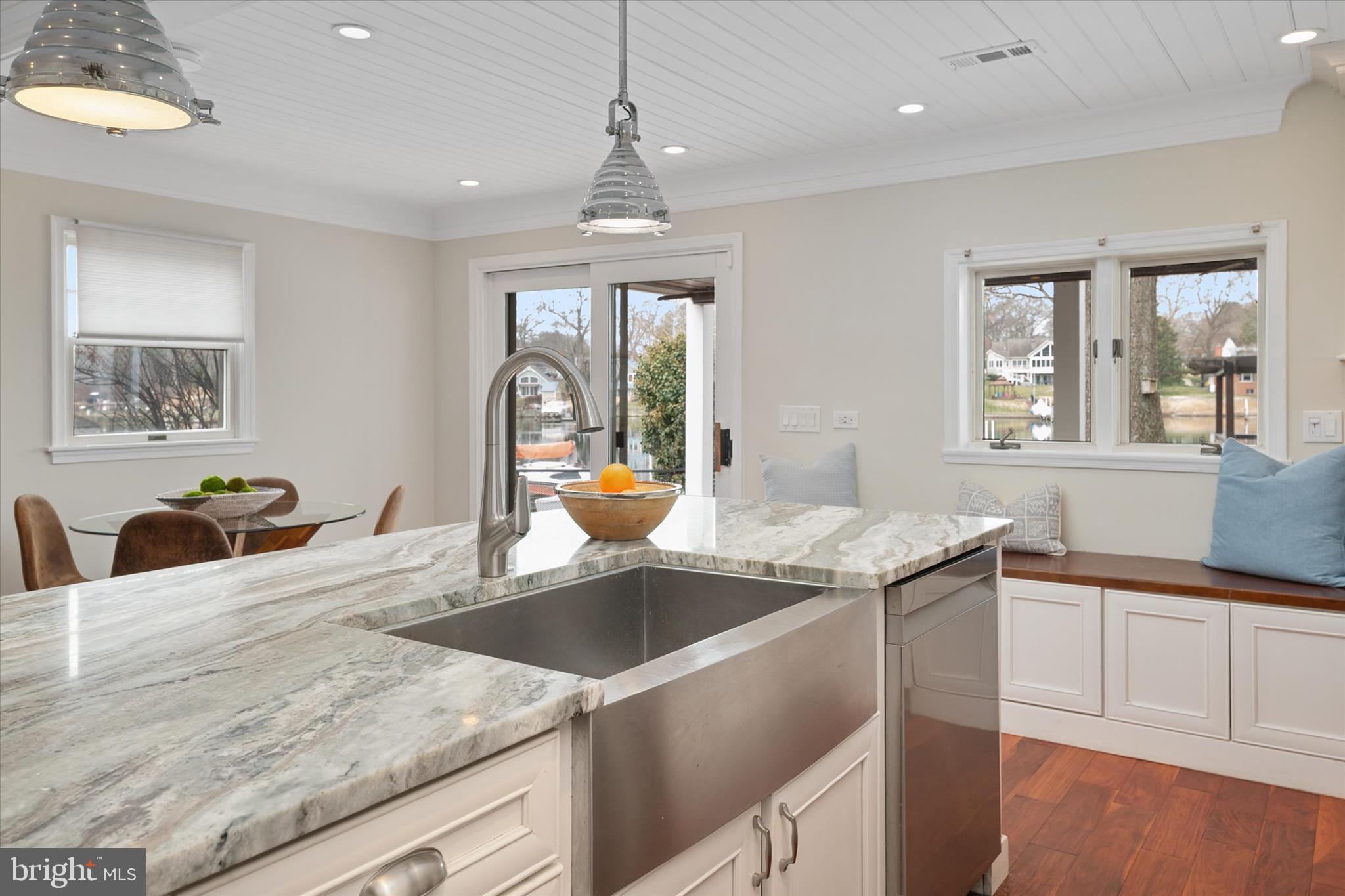 UPPER MAGOTHY BEACH - Residential