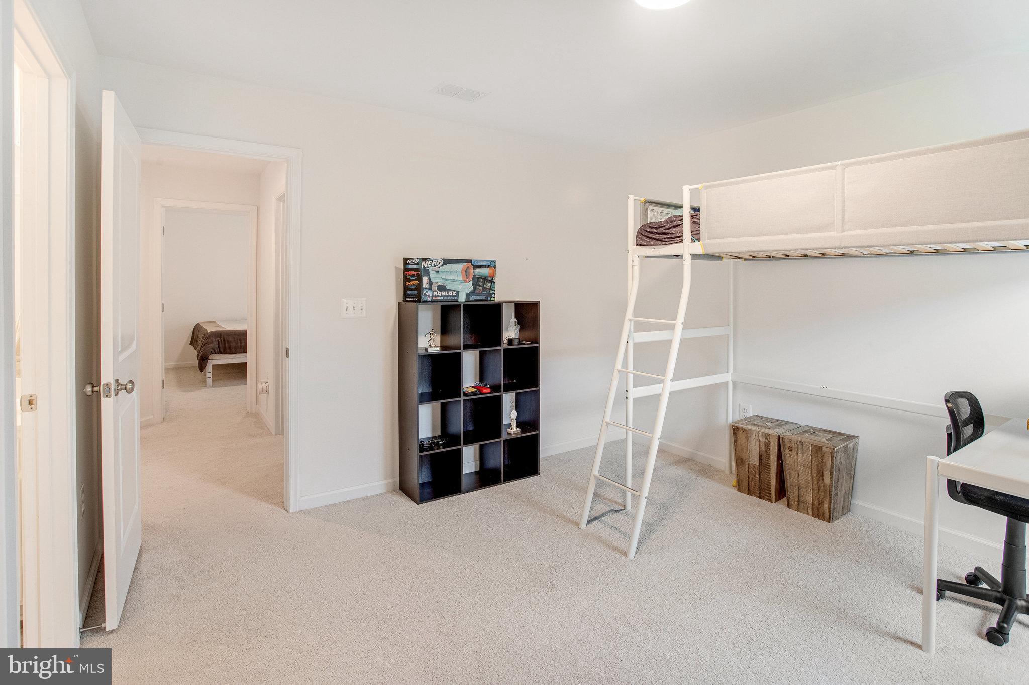 EMBREY MILL - Residential Lease