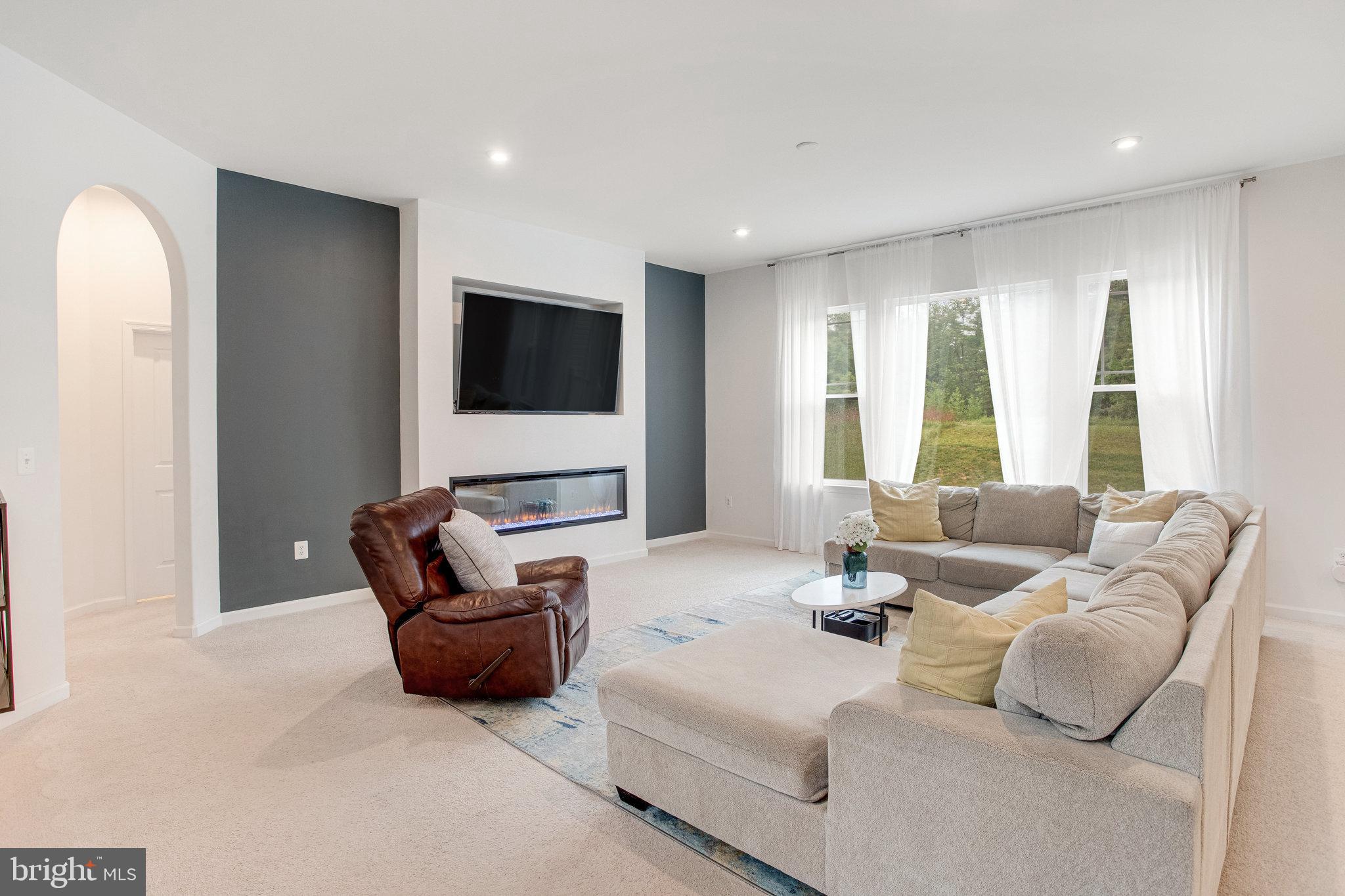 EMBREY MILL - Residential Lease