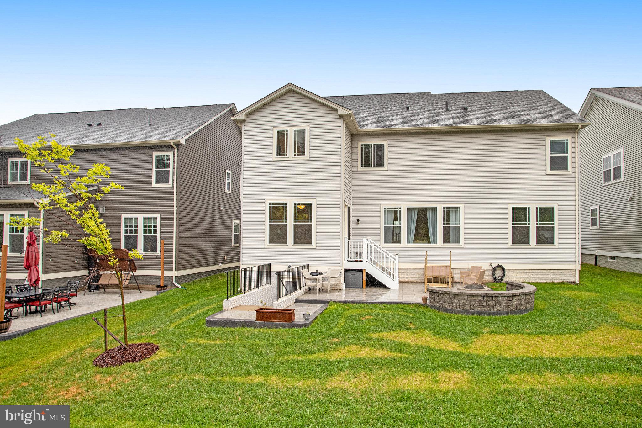 EMBREY MILL - Residential Lease