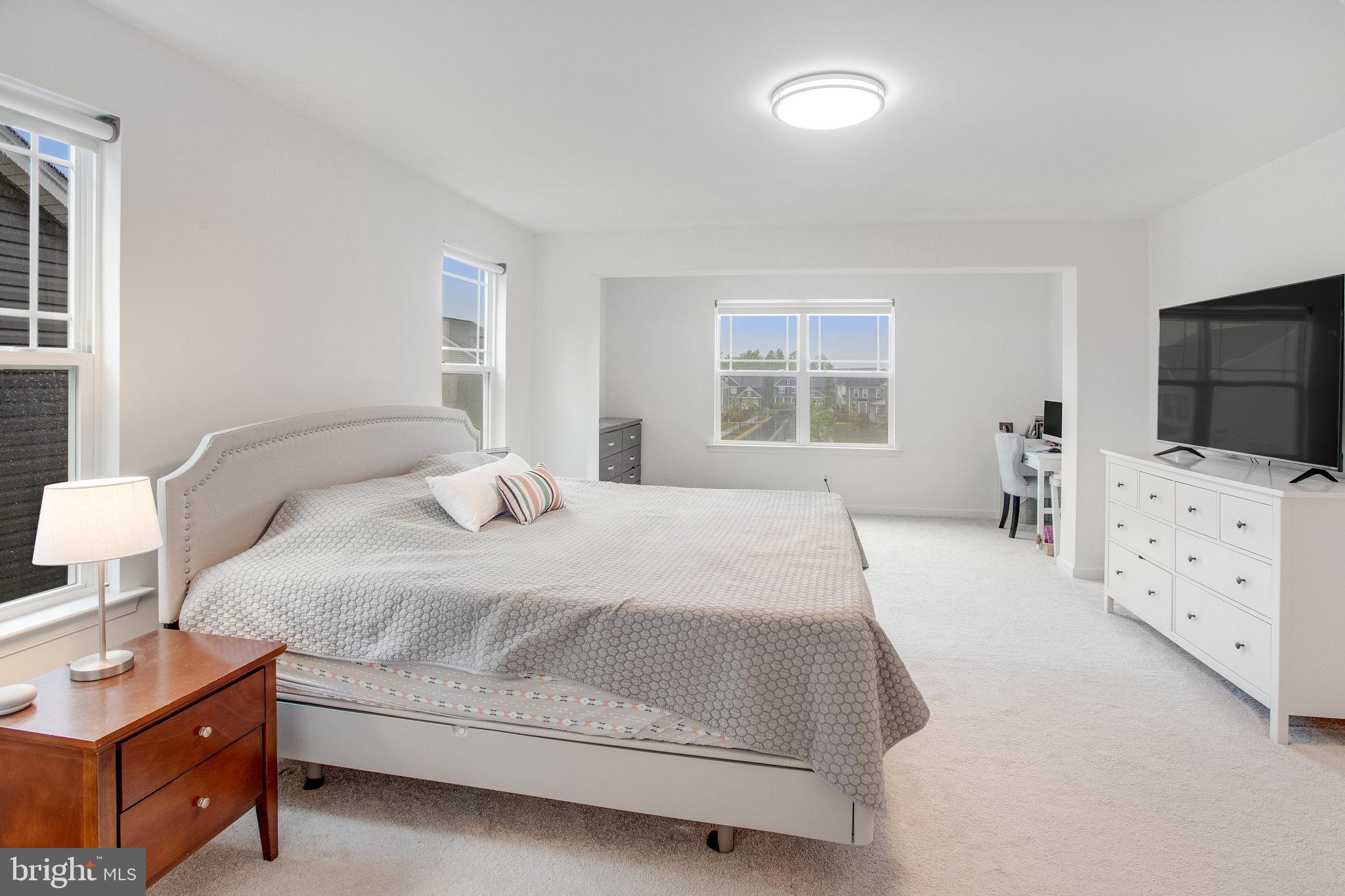 EMBREY MILL - Residential Lease