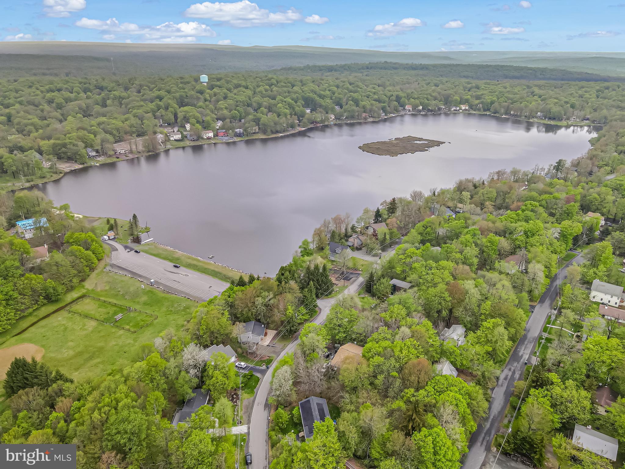 1413 WATERFRONT DRIVE