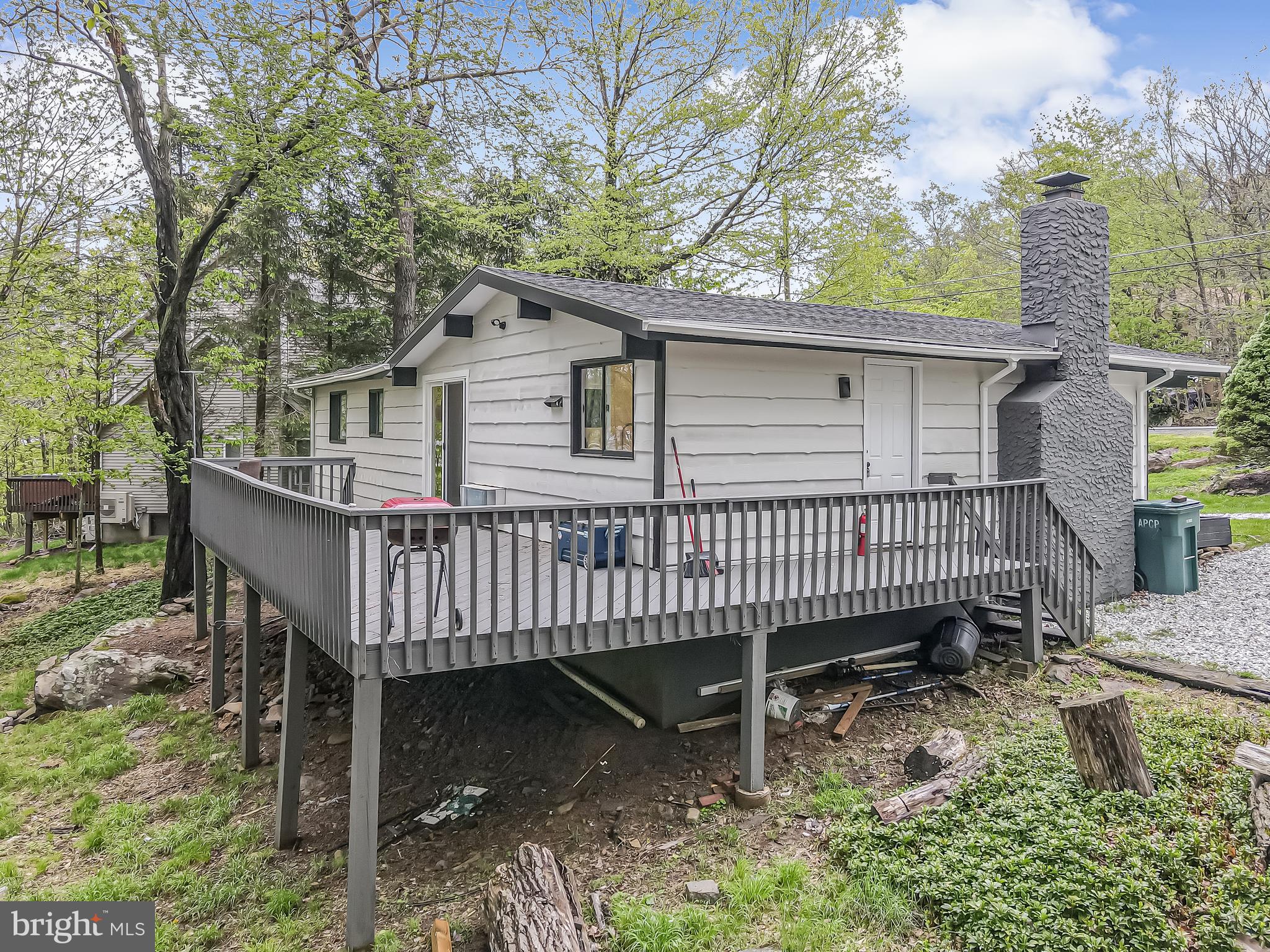 POCONO COUNTRY PLACE - Residential