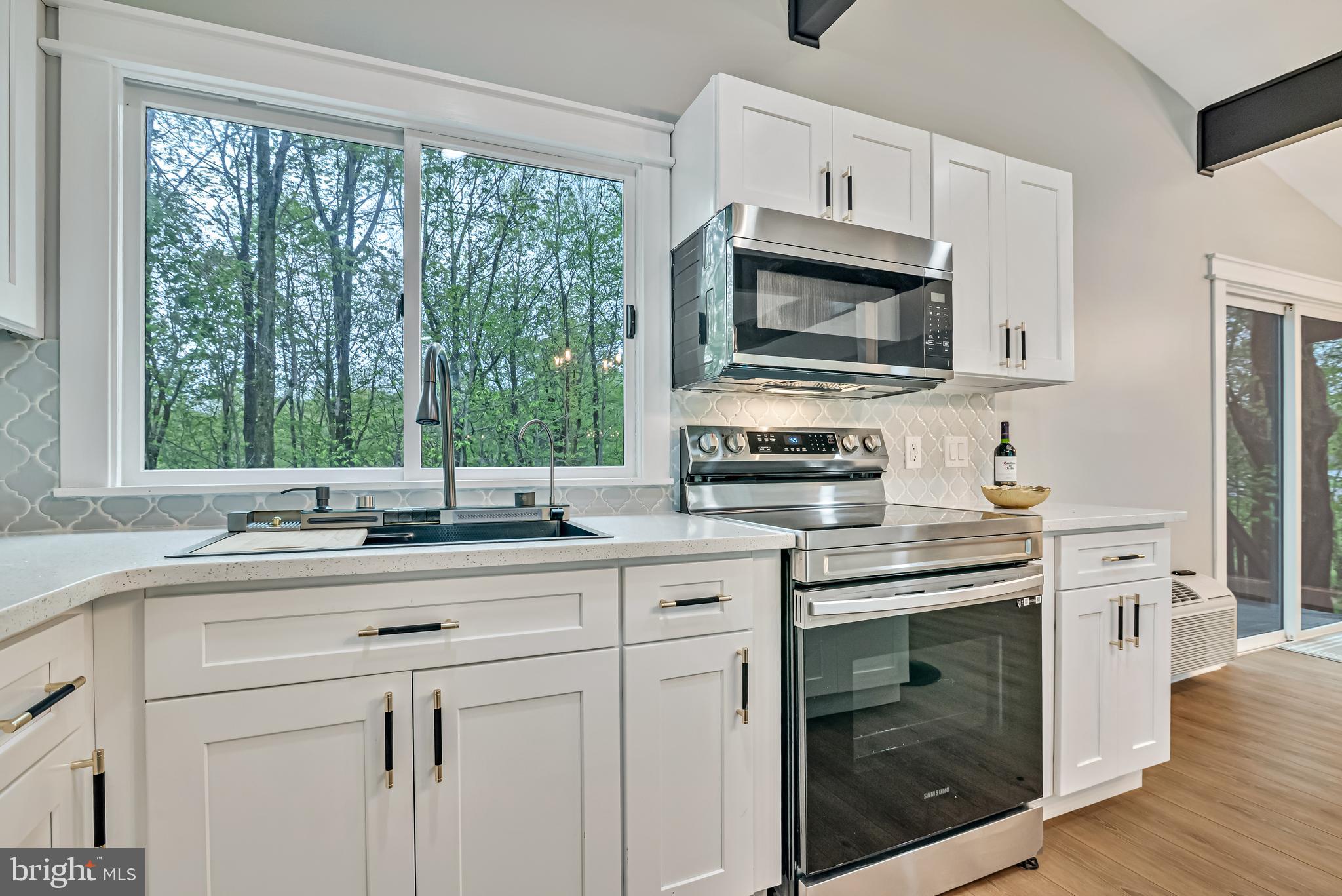 POCONO COUNTRY PLACE - Residential