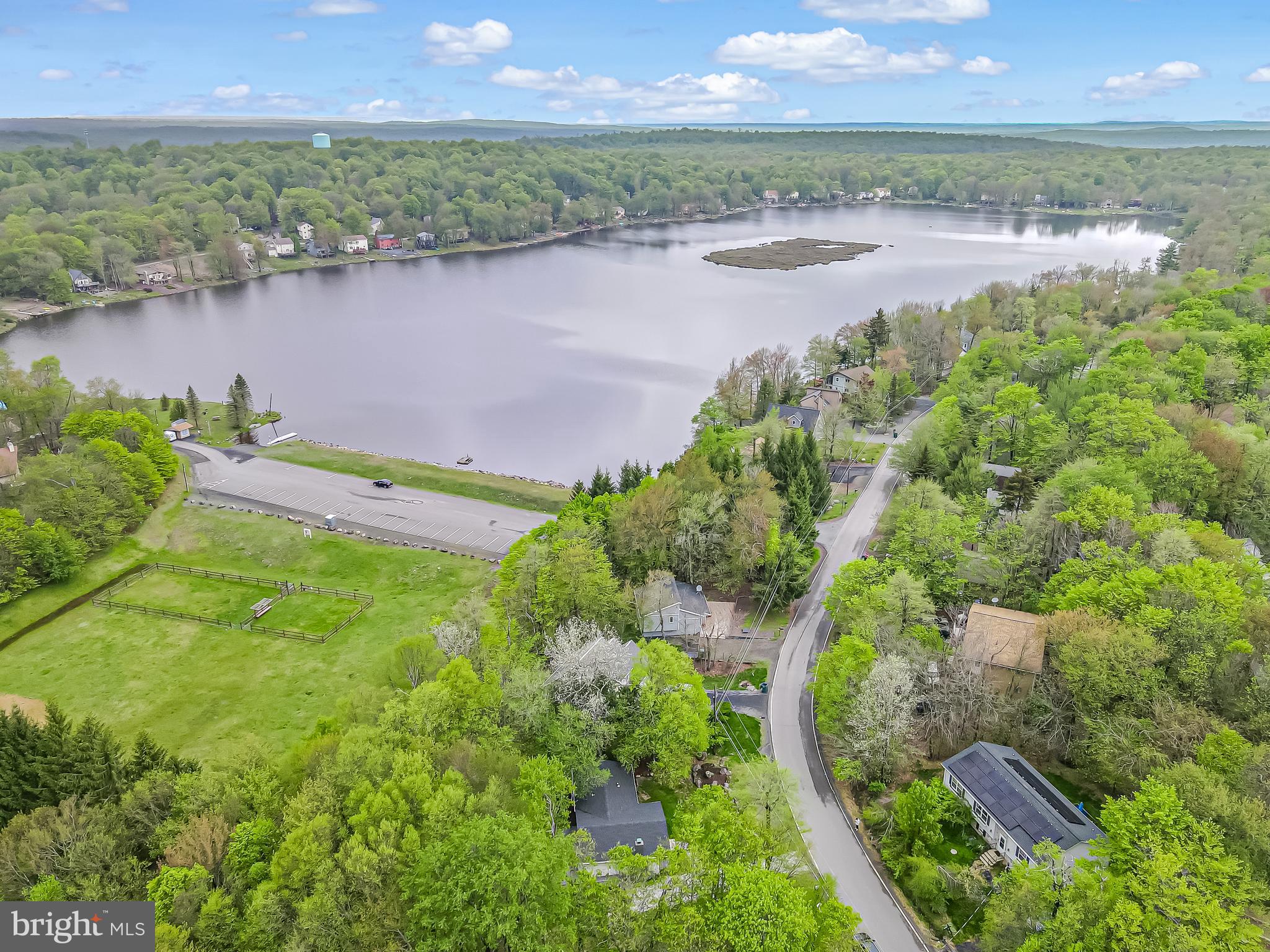 1413 WATERFRONT DRIVE