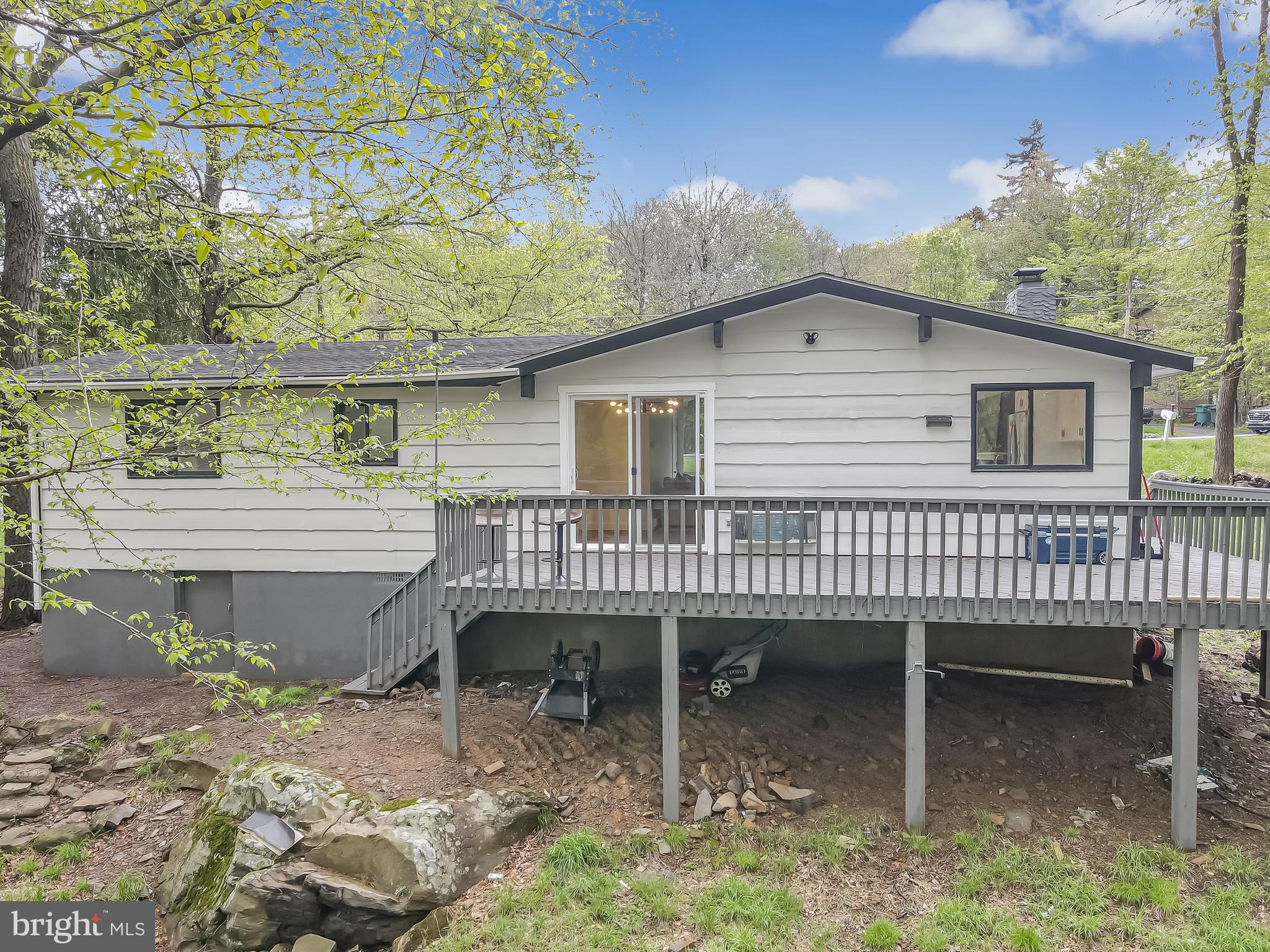 POCONO COUNTRY PLACE - Residential