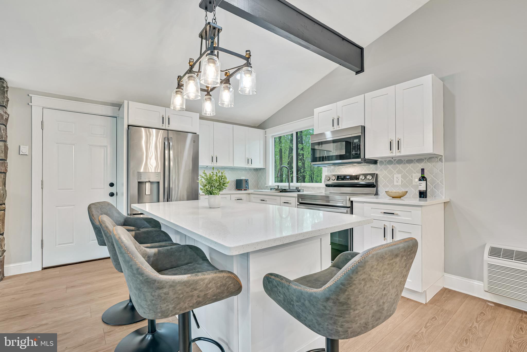 POCONO COUNTRY PLACE - Residential