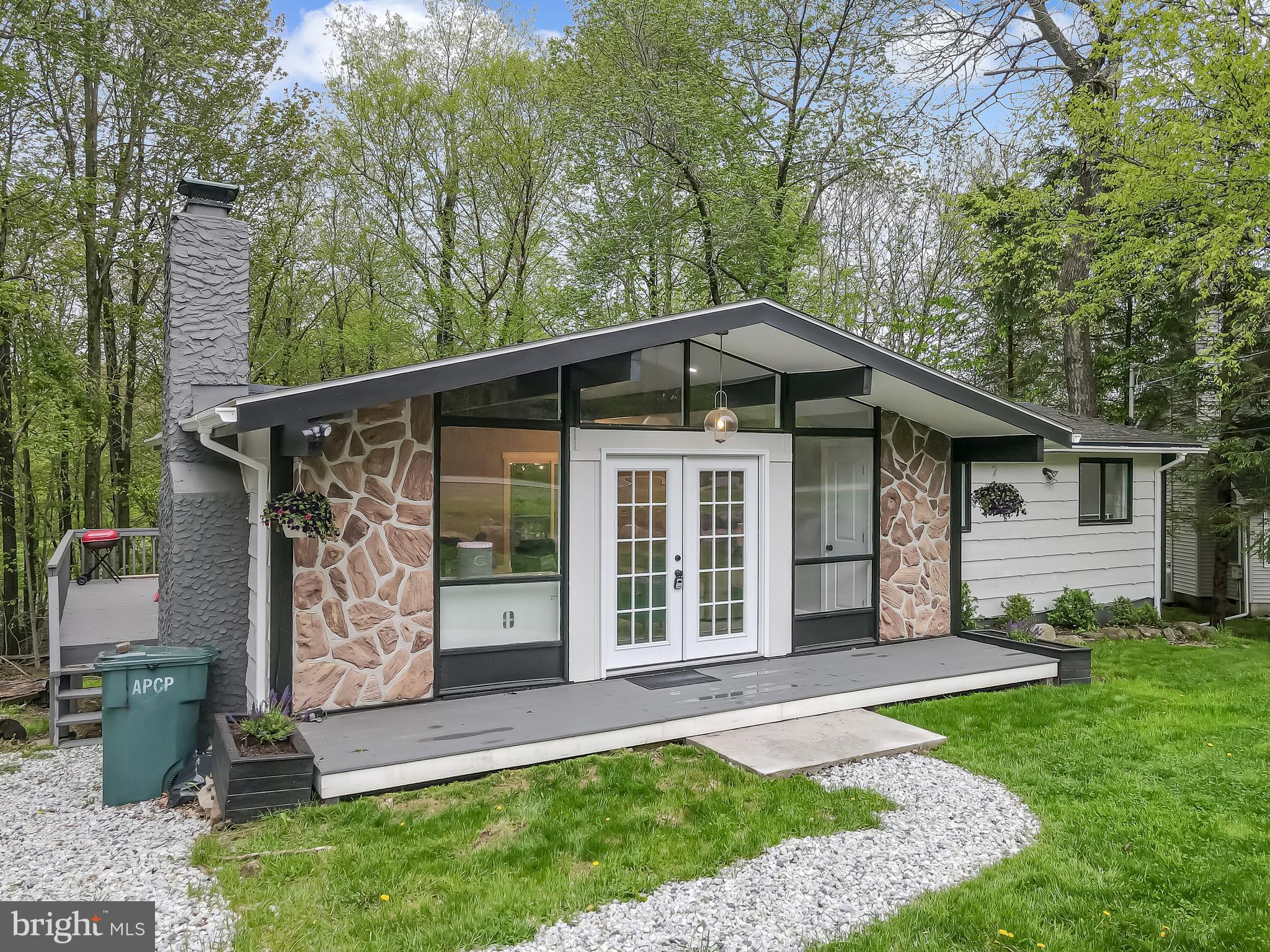 POCONO COUNTRY PLACE - Residential