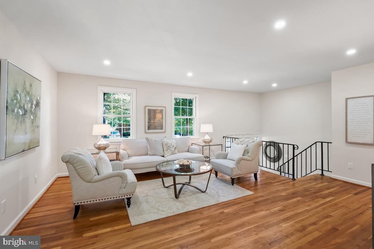 ROCKVILLE ESTATES - Residential