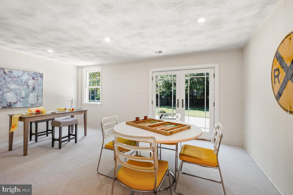 ROCKVILLE ESTATES - Residential