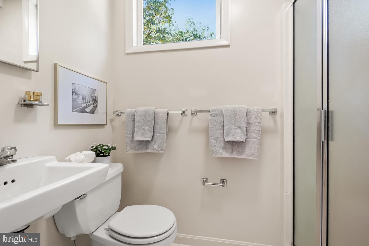 ROCKVILLE ESTATES - Residential