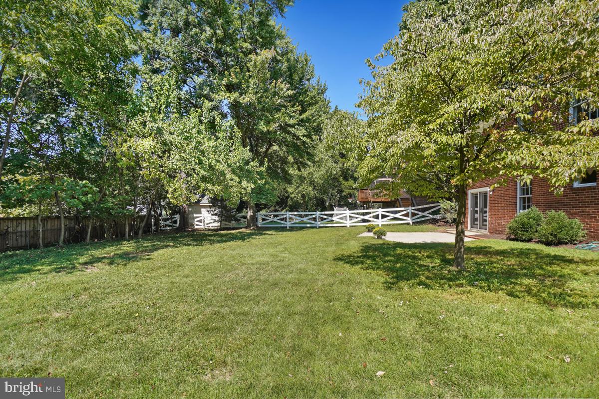 ROCKVILLE ESTATES - Residential