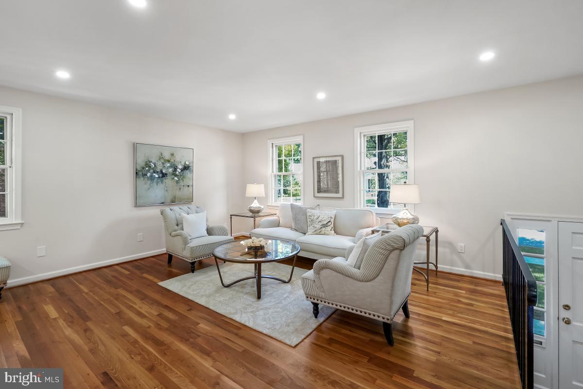 ROCKVILLE ESTATES - Residential