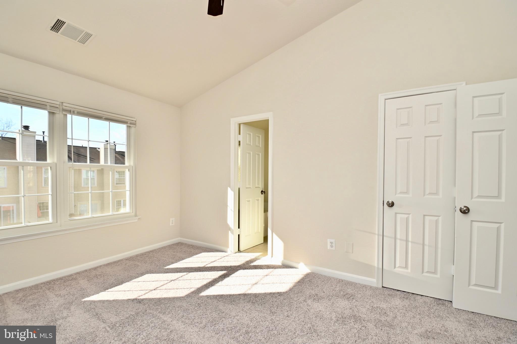 KINGSTOWNE - Residential