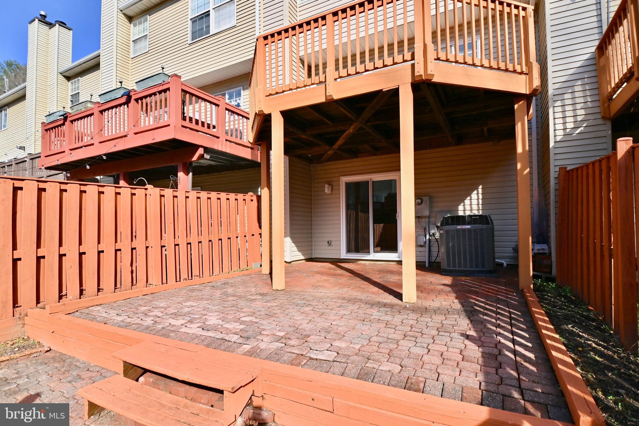 KINGSTOWNE - Residential