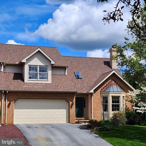 Photo of 2689 COBBLESTONE LN, LANCASTER, PA 17601 (MLS # PALA2034406)