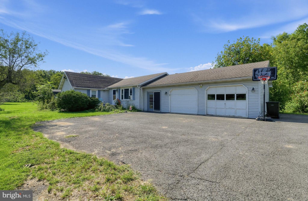 Photo of 24 Linnwood Drive, LOCK HAVEN, PA 17745 (MLS # PACL2025672)
