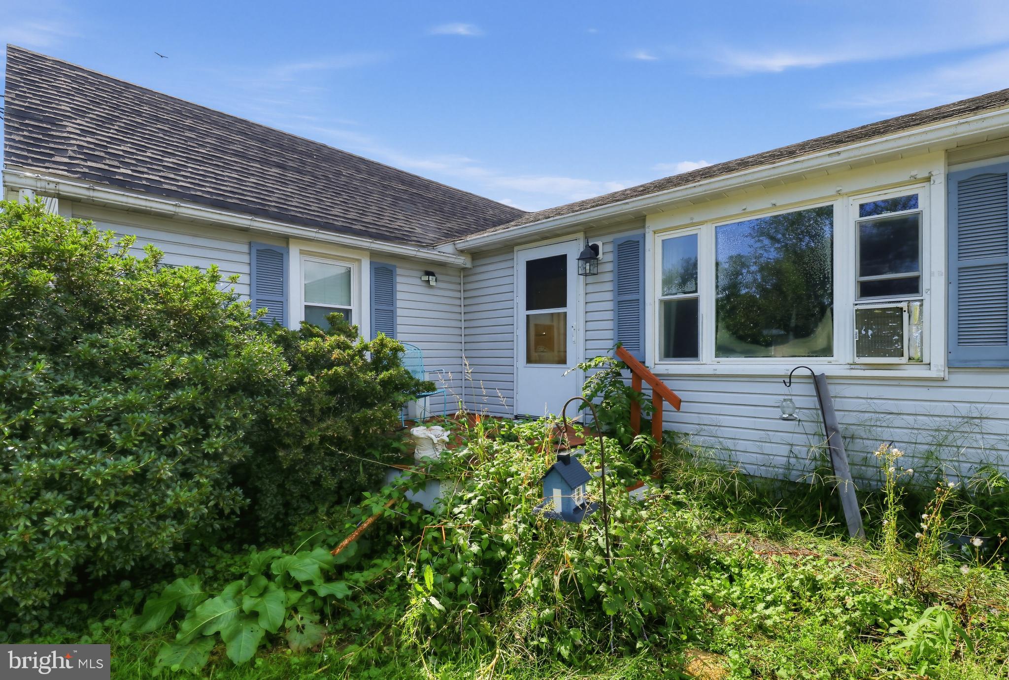 24 LINNWOOD DRIVE