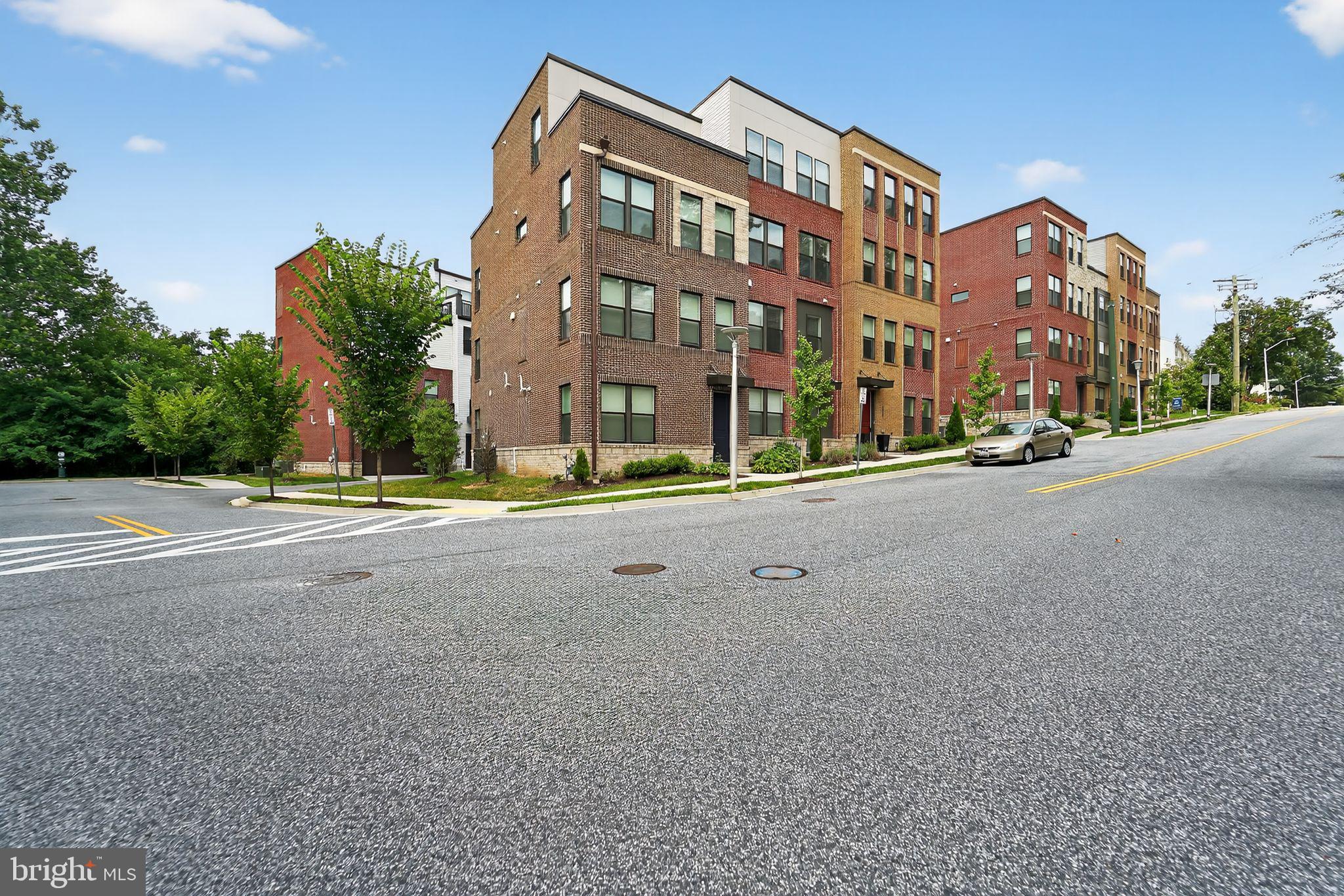 MEDFIELD - Residential