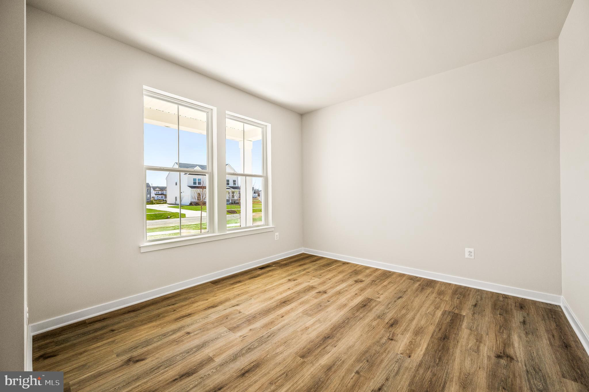 340 APPLEFORD CIRCLE