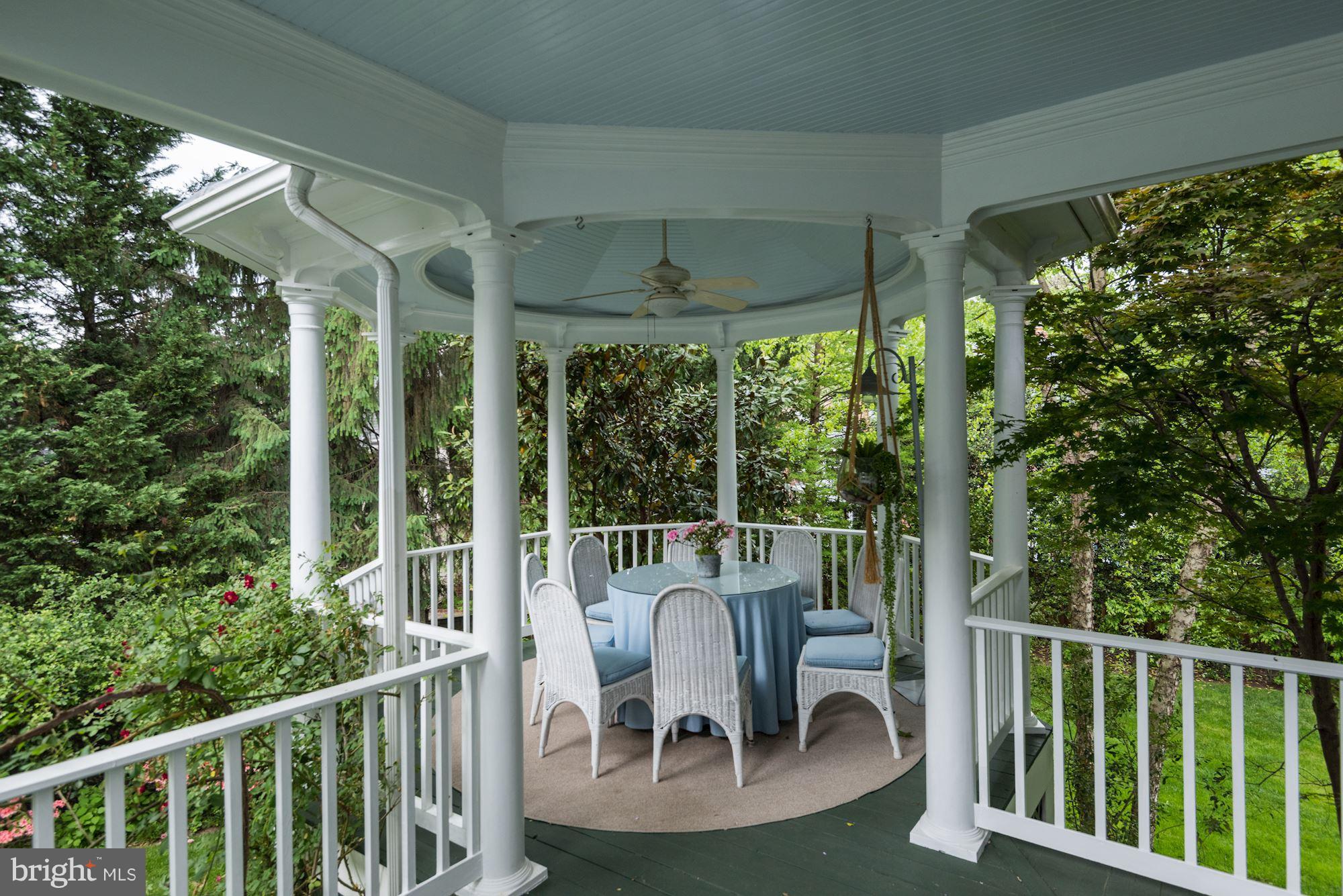 CLEVELAND PARK - Residential